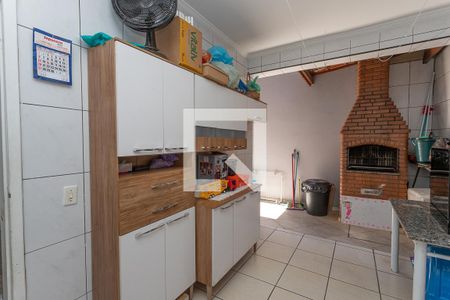 Casa à venda com 240m², 3 quartos e 2 vagasÁrea de serviço