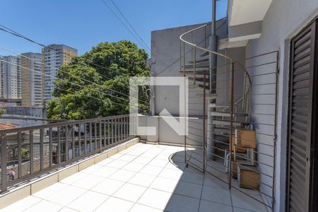 Casa à venda com 240m², 3 quartos e 2 vagasVaranda da suíte