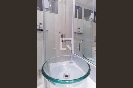 Apartamento para alugar com 37m², 1 quarto e sem vagaBanheiro da Suíte
