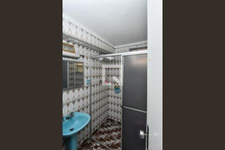 Casa à venda com 200m², 3 quartos e 4 vagasBanheiro 2