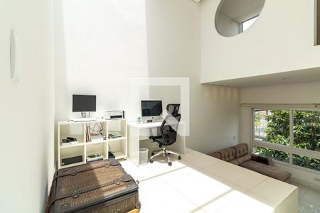 Casa à venda com 330m², 4 quartos e 3 vagasSala de TV