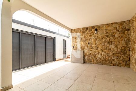 Casa à venda com 330m², 4 quartos e 3 vagasGaragem