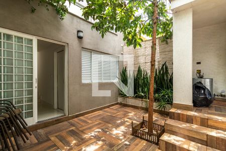 Casa à venda com 330m², 4 quartos e 3 vagasÁrea Externa