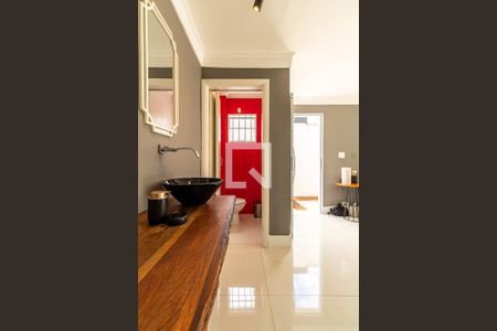 Casa à venda com 330m², 4 quartos e 3 vagasLavabo