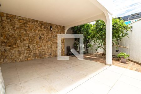 Casa à venda com 330m², 4 quartos e 3 vagasGaragem