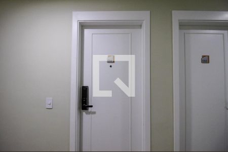 Apartamento para alugar com 34m², 1 quarto e sem vaga Apartamento para alugar com 34m², 1 quarto e sem vagaEntrada