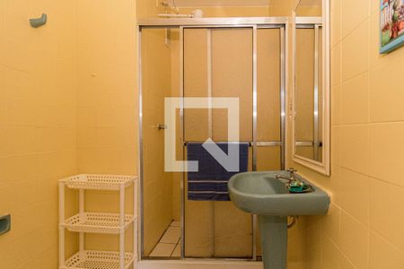 Banheiro de kitnet/studio para alugar com 1 quarto, 38m² em Centro Histórico, Porto Alegre