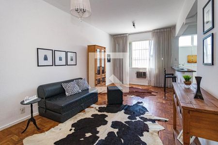 Sala/Quarto de kitnet/studio para alugar com 1 quarto, 38m² em Centro Histórico, Porto Alegre