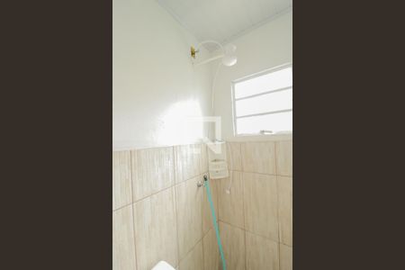 Banheiro de kitnet/studio para alugar com 1 quarto, 60m² em Scharlau, São Leopoldo