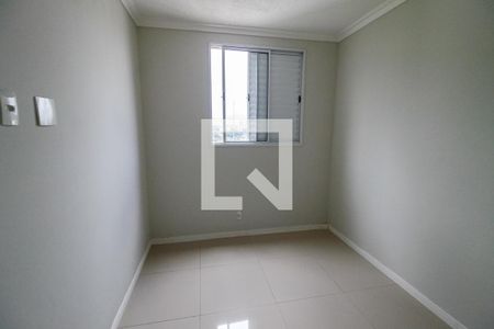 Quarto 1 de apartamento para alugar com 2 quartos, 50m² em Vila Pirajussara, São Paulo