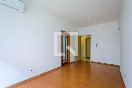 Sala de apartamento para alugar com 2 quartos, 62m² em Menino Deus, Porto Alegre