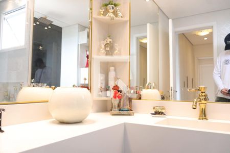 Apartamento à venda com 110m², 4 quartos e 2 vagasBanheiro da Suíte