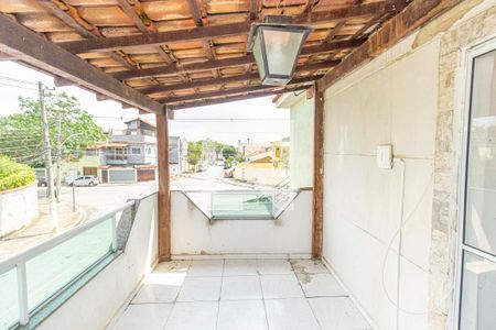 Sala/Cozinha de apartamento para alugar com 1 quarto, 65m² em Marechal Hermes, Rio de Janeiro