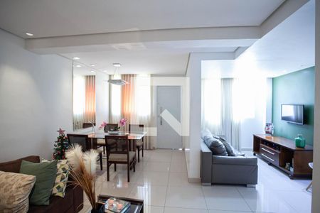 Sala  de casa de condomínio à venda com 3 quartos, 128m² em Castelo, Belo Horizonte