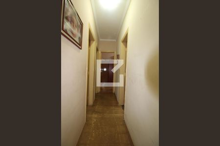 Corredor de apartamento à venda com 3 quartos, 98m² em Centro, Campinas