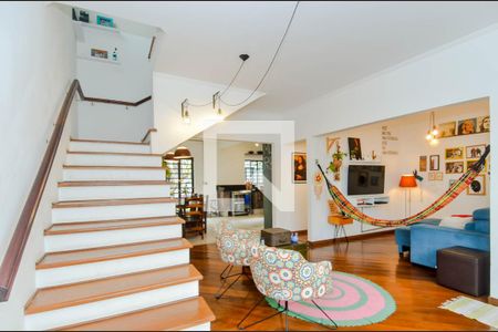 Sala de casa para alugar com 5 quartos, 230m² em Jardim Santa Clara, Guarulhos