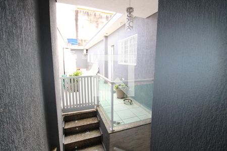 Casa à venda com 175m², 2 quartos e 2 vagasEntrada