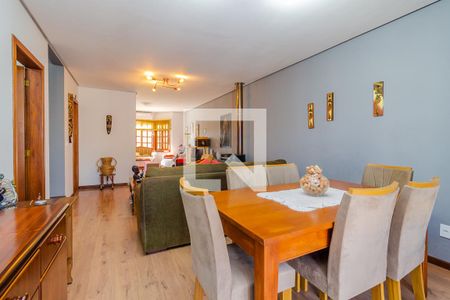 Casa à venda com 147m², 3 quartos e 3 vagas Casa à venda com 147m², 3 quartos e 3 vagasSala