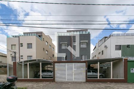 Apartamento à venda com 200m², 3 quartos e 1 vaga Apartamento à venda com 200m², 3 quartos e 1 vagaFachada