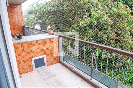 Apartamento à venda com 94m², 2 quartos e 1 vagavaranda 2