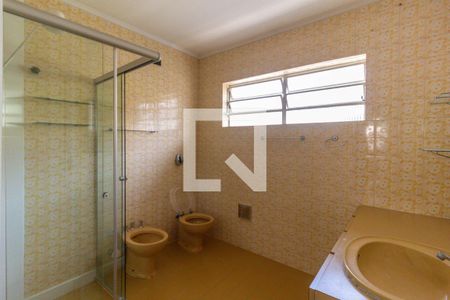 Casa à venda com 190m², 3 quartos e 2 vagasBanheiro