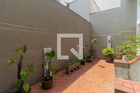Casa à venda com 190m², 3 quartos e 2 vagasQuintal
