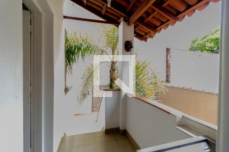 Casa à venda com 190m², 3 quartos e 2 vagasÁrea de serviço