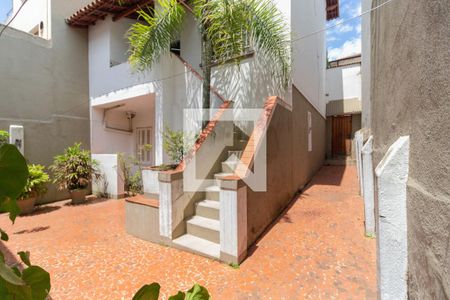 Casa à venda com 190m², 3 quartos e 2 vagasQuintal