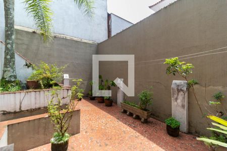 Casa à venda com 190m², 3 quartos e 2 vagasQuintal