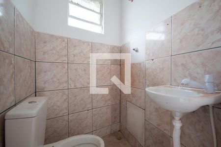 Banheiro de kitnet/studio para alugar com 1 quarto, 25m² em Conceição, Osasco