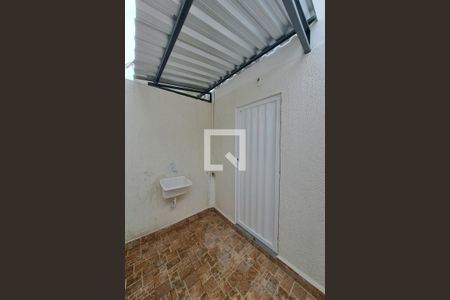 Casa para alugar com 40m², 1 quarto e sem vagaÁrea de Serviço