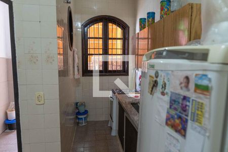 Casa à venda com 500m², 5 quartos e 4 vagas Casa à venda com 500m², 5 quartos e 4 vagasCozinha da casa anexa