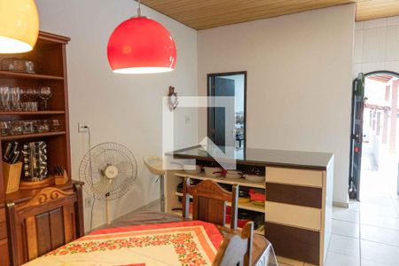 Casa à venda com 500m², 5 quartos e 4 vagas Casa à venda com 500m², 5 quartos e 4 vagasCozinha 1