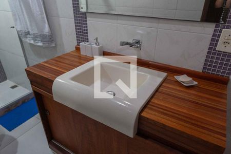 Casa à venda com 500m², 5 quartos e 4 vagas Casa à venda com 500m², 5 quartos e 4 vagasBanheiro da Suíte 3