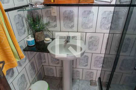 Casa à venda com 500m², 5 quartos e 4 vagas Casa à venda com 500m², 5 quartos e 4 vagasBanheiro externo