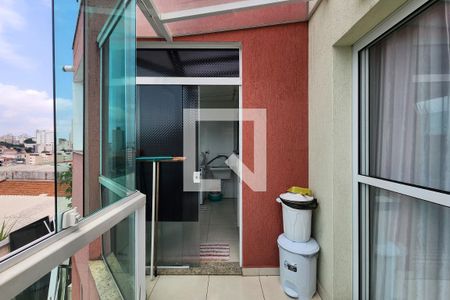 Casa à venda com 364m², 4 quartos e 5 vagas Casa à venda com 364m², 4 quartos e 5 vagasVaranda