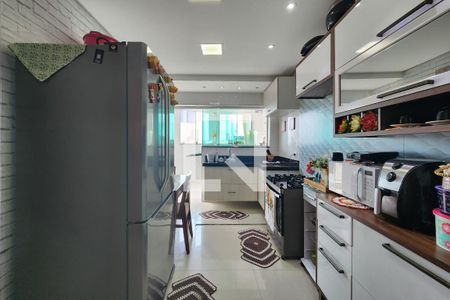 Casa à venda com 364m², 4 quartos e 5 vagas Casa à venda com 364m², 4 quartos e 5 vagasCozinha