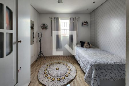 Casa à venda com 364m², 4 quartos e 5 vagas Casa à venda com 364m², 4 quartos e 5 vagasQuarto 2