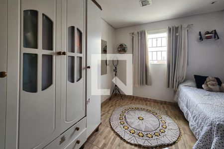 Casa à venda com 364m², 4 quartos e 5 vagas Casa à venda com 364m², 4 quartos e 5 vagasQuarto 2