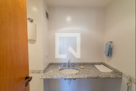 Apartamento à venda com 119m², 4 quartos e 2 vagasBanheiro da Suíte