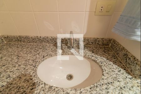 Apartamento à venda com 119m², 4 quartos e 2 vagasBanheiro Social