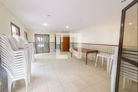 Apartamento à venda com 119m², 4 quartos e 2 vagasÁrea comum - Salão de festas