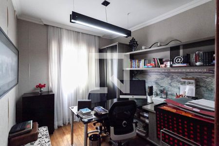 Apartamento à venda com 238m², 4 quartos e 2 vagas Apartamento à venda com 238m², 4 quartos e 2 vagasQuarto