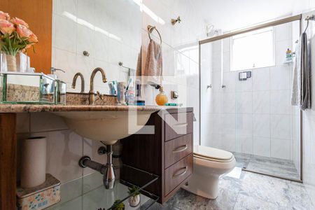 Apartamento à venda com 238m², 4 quartos e 2 vagas Apartamento à venda com 238m², 4 quartos e 2 vagasBanheiro social