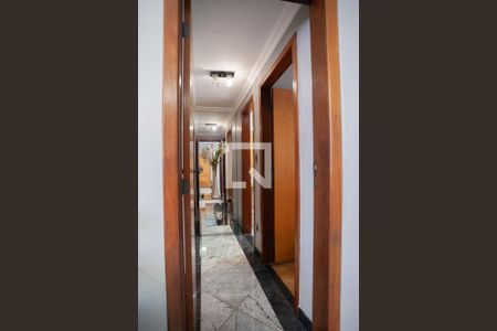 Apartamento à venda com 238m², 4 quartos e 2 vagas Apartamento à venda com 238m², 4 quartos e 2 vagasCorredor