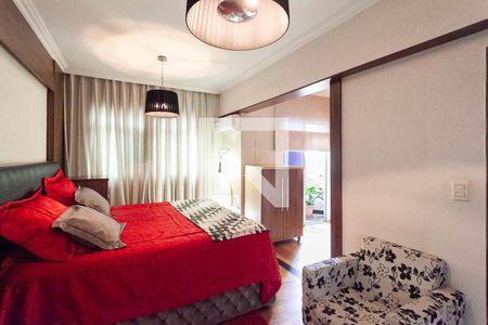 Apartamento à venda com 238m², 4 quartos e 2 vagas Apartamento à venda com 238m², 4 quartos e 2 vagasSuíte 1