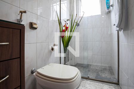 Apartamento à venda com 238m², 4 quartos e 2 vagas Apartamento à venda com 238m², 4 quartos e 2 vagasBanheiro da suíte 2