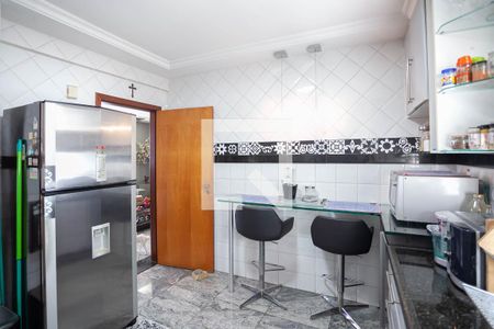 Apartamento à venda com 238m², 4 quartos e 2 vagas Apartamento à venda com 238m², 4 quartos e 2 vagasCozinha