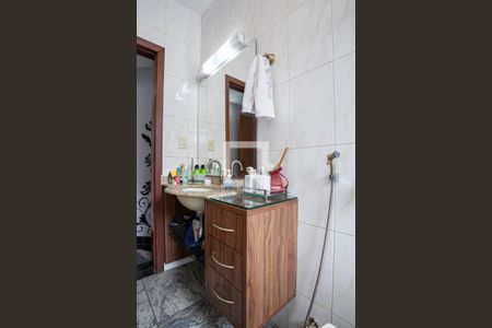 Apartamento à venda com 238m², 4 quartos e 2 vagas Apartamento à venda com 238m², 4 quartos e 2 vagasBanheiro da suíte 2