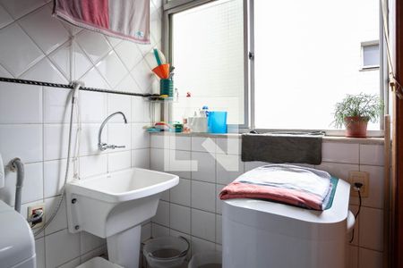 Apartamento à venda com 238m², 4 quartos e 2 vagas Apartamento à venda com 238m², 4 quartos e 2 vagasÁrea de serviço